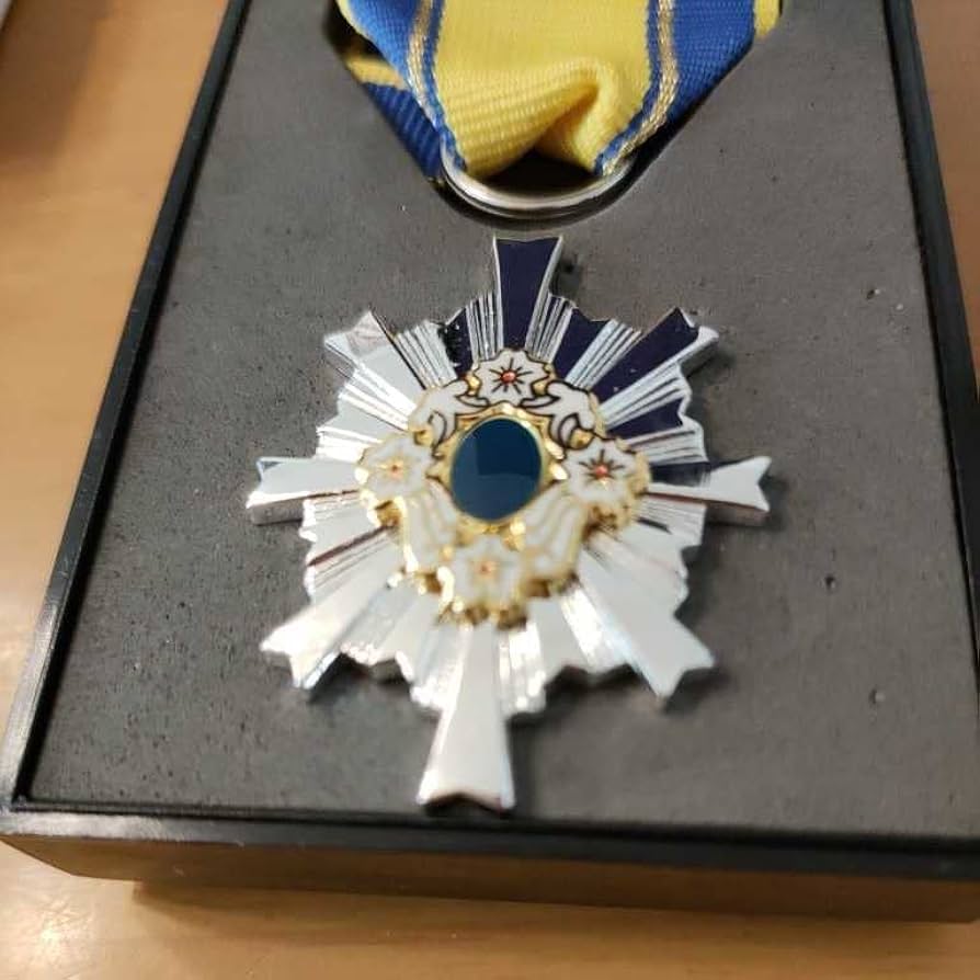 Amazon.co.jp: 極!第三級 防衛功労章 第7号賞詞 平成26年以降発行 防衛