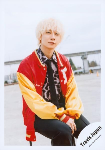 Amazon.co.jp: Travis Japan 公式 生 写真（中村海人）TJ01092 : おもちゃ