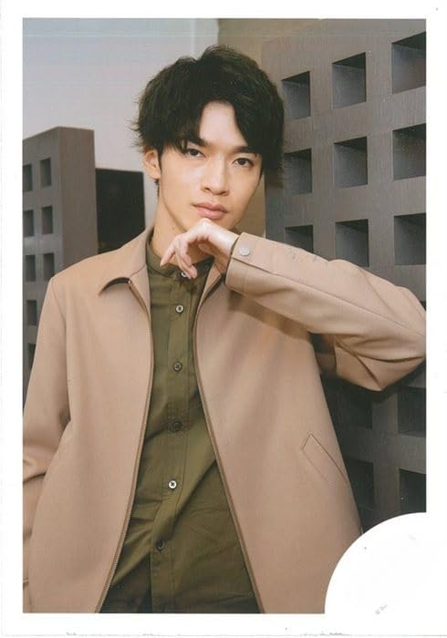 Amazon.co.jp: SnowMan 公式生写真 1st Anniversary 【深澤辰哉】02