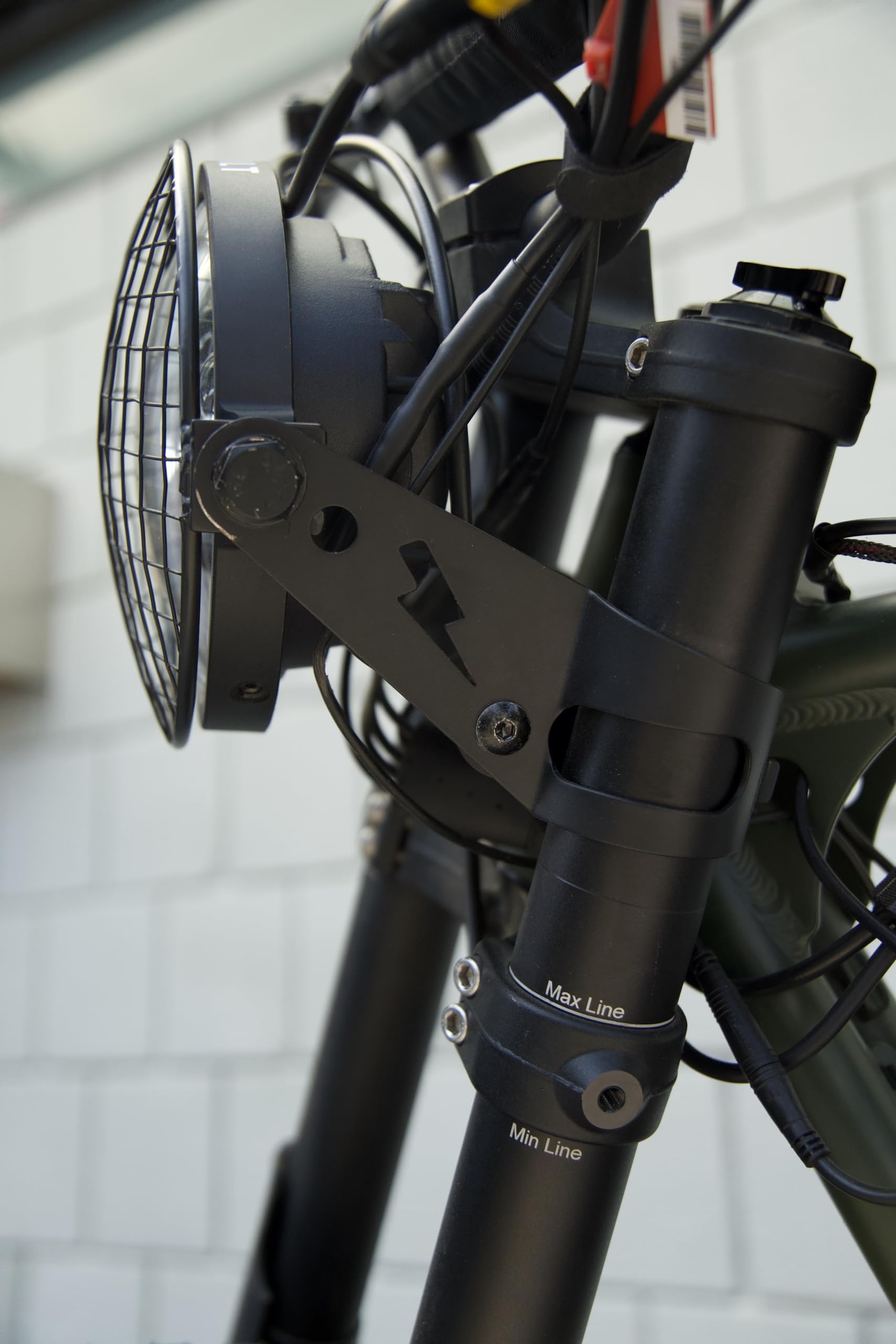 Amazon.co.jp: KANEBILT ヘッドライトブラケット Super73(S2/ZX)用: 車