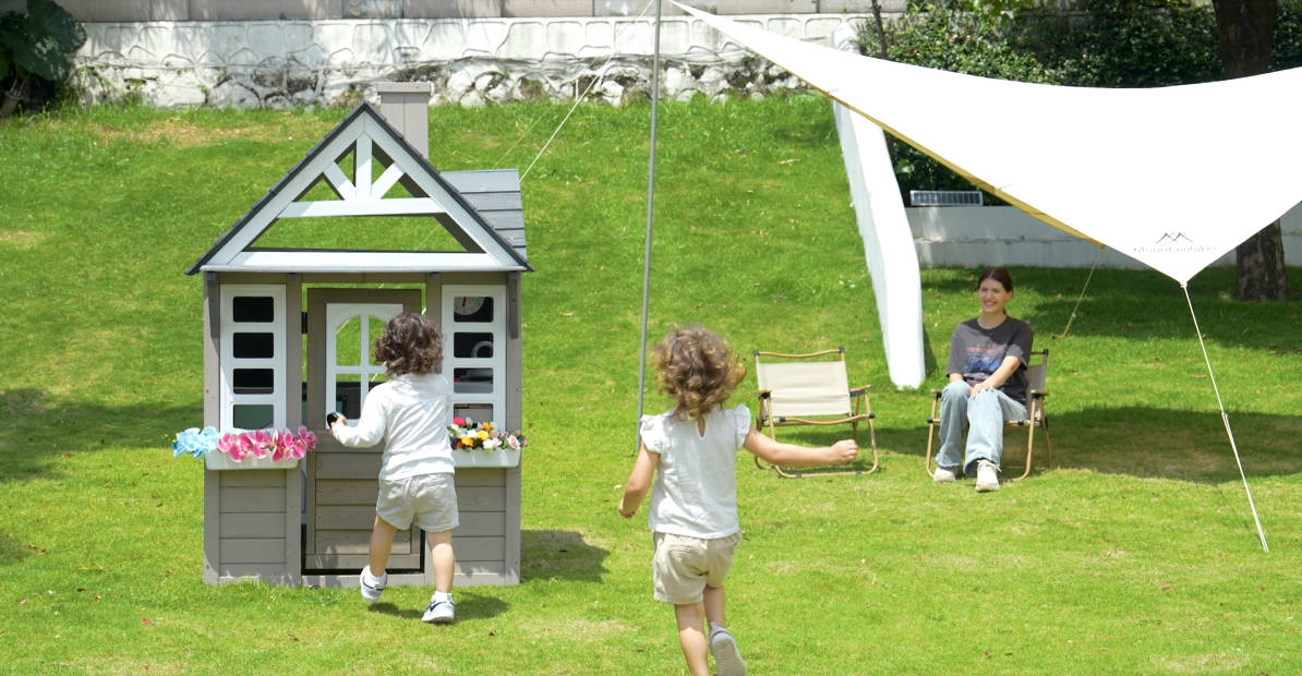 Amazon.com: Kids Outdoor Cedar Playhouse, Weather-Resistant Gray