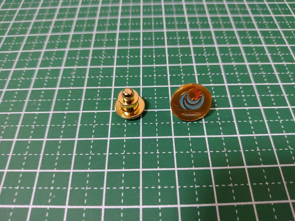 Amazon | 国土交通省 ロゴマーク ピンバッジ 金色 丸型 | バッジ