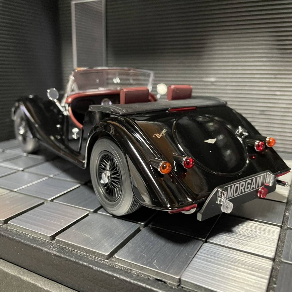 価格変更 1/18 京商モーガン 4/4 SPORTS 2008 RED未展示品 価格変更 1