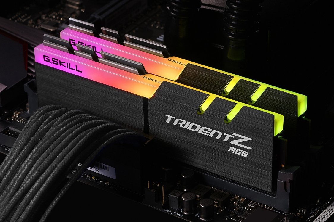 Amazon | G.skill DDR4 Trident Z RGB For AMD F4-3200C16D-16GTZRX