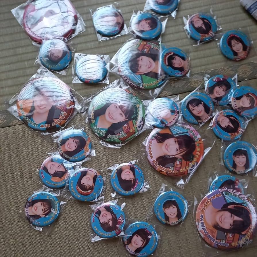 Amazon.co.jp: 缶バッジ akb まとめて 29点 大量 歌田初夏 上見 天乃