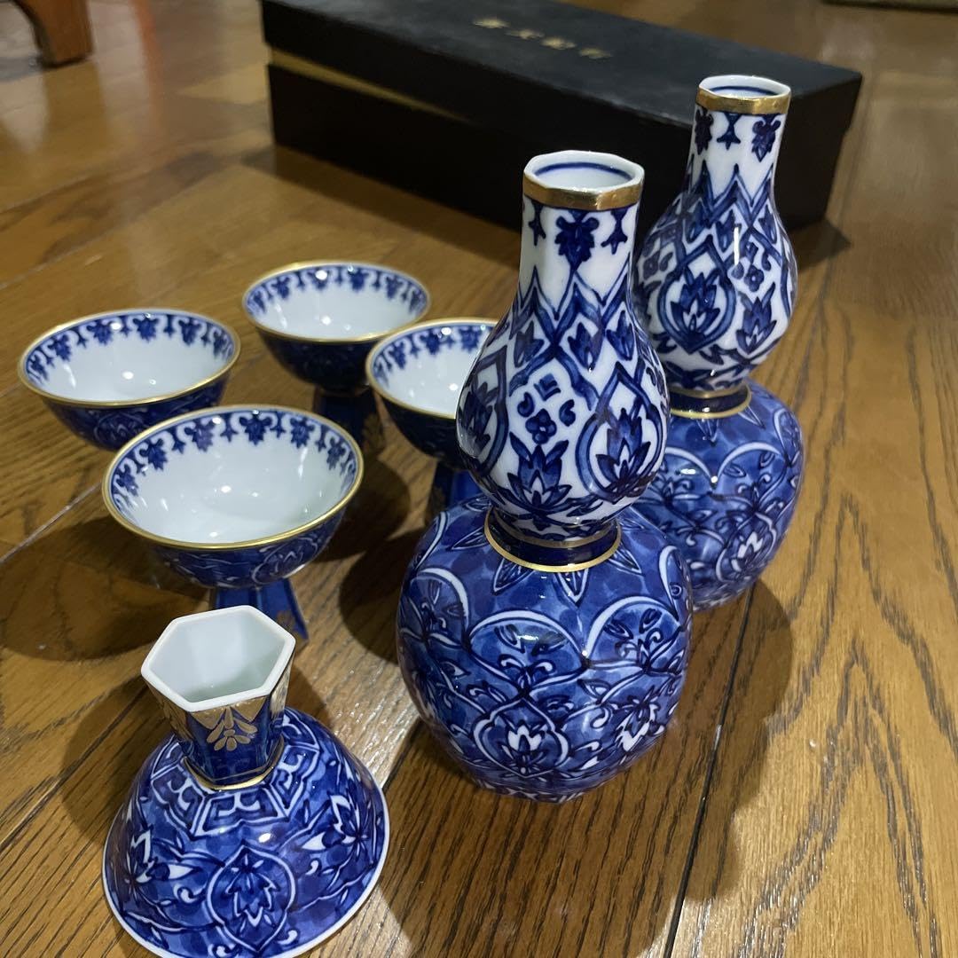 Amazon.co.jp: 瀬戸焼 椿窯 椿絵付け ひょうたん型徳利と高足お猪口の