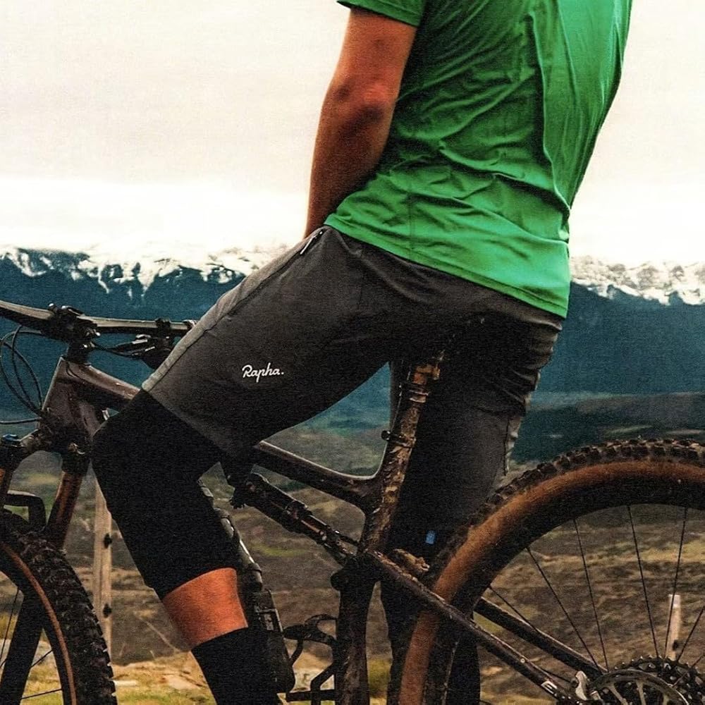 Amazon.co.jp: [Rapha ラファ] Men's Trail Fast & Light Shorts