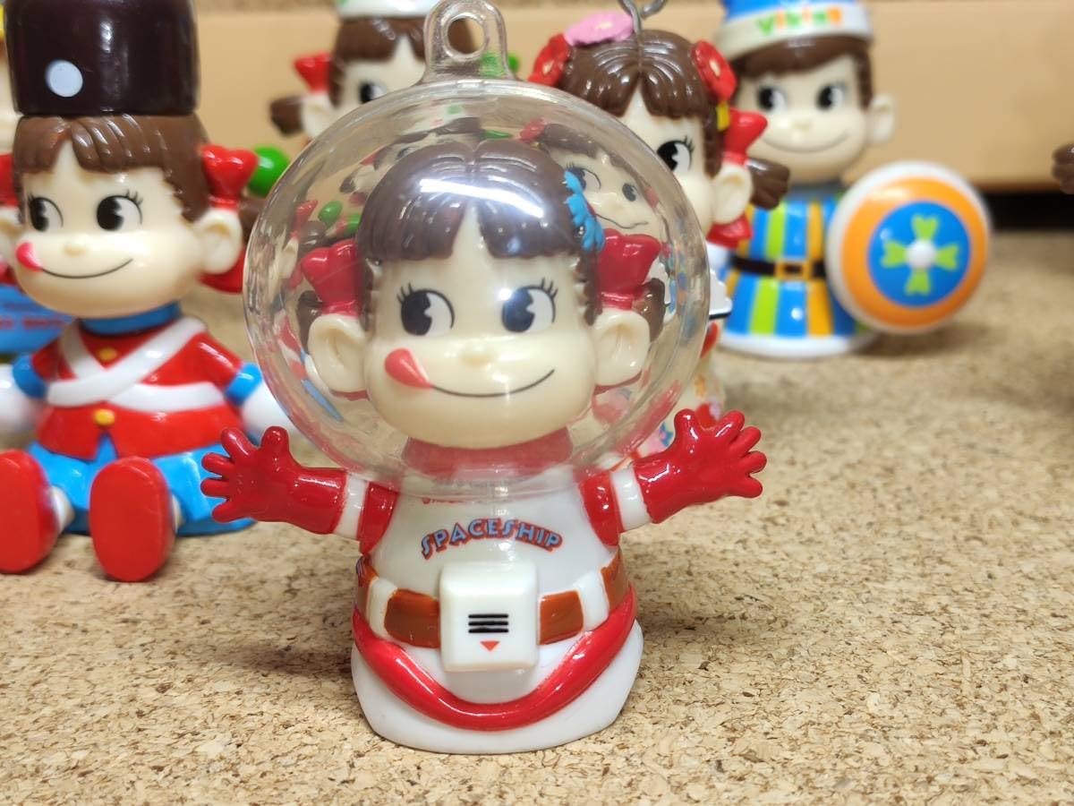 Amazon.co.jp: 不二家 ペコちゃんミニミニパペット トレーディング