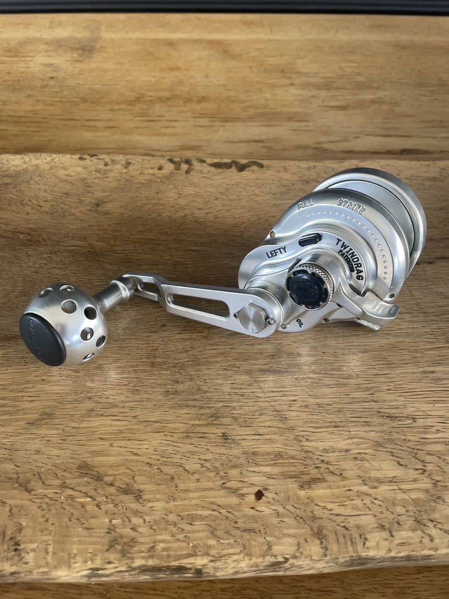 Amazon.co.jp: Accurate boss extreme 500 narrow lefty twin drag BX