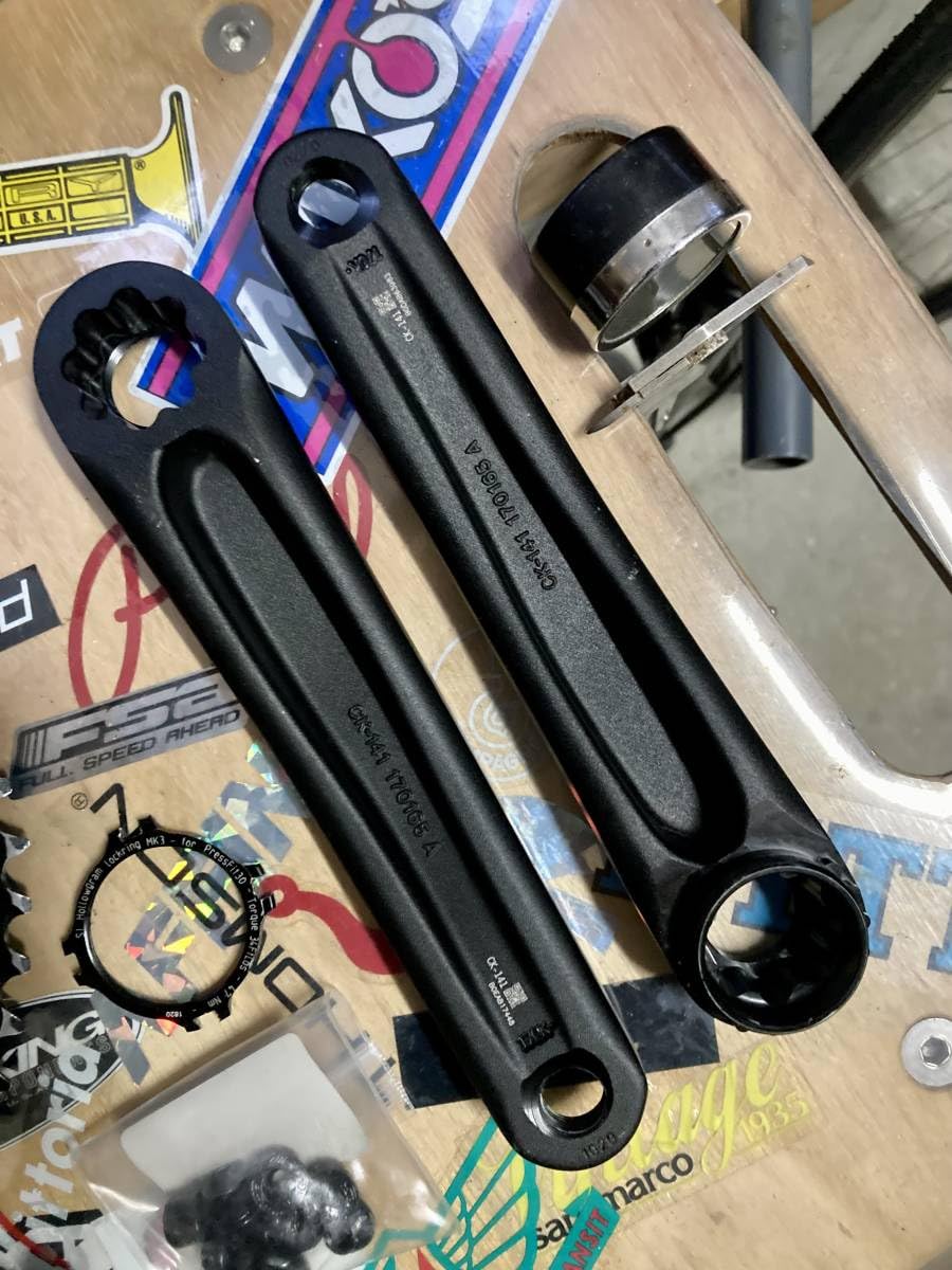 Amazon.co.jp: 込 cannondale ONE クランクセット 170-5236t