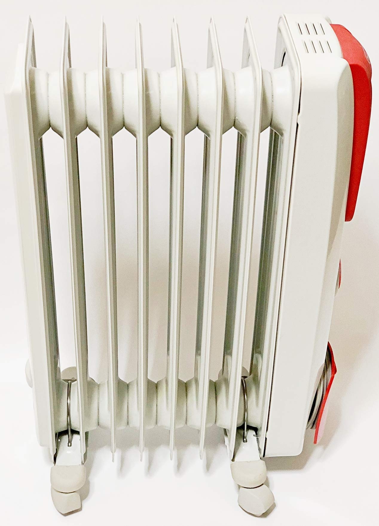 Amazon | DeLonghiデロンギ 1200Wオイルヒーター H770812EFS-R 8枚