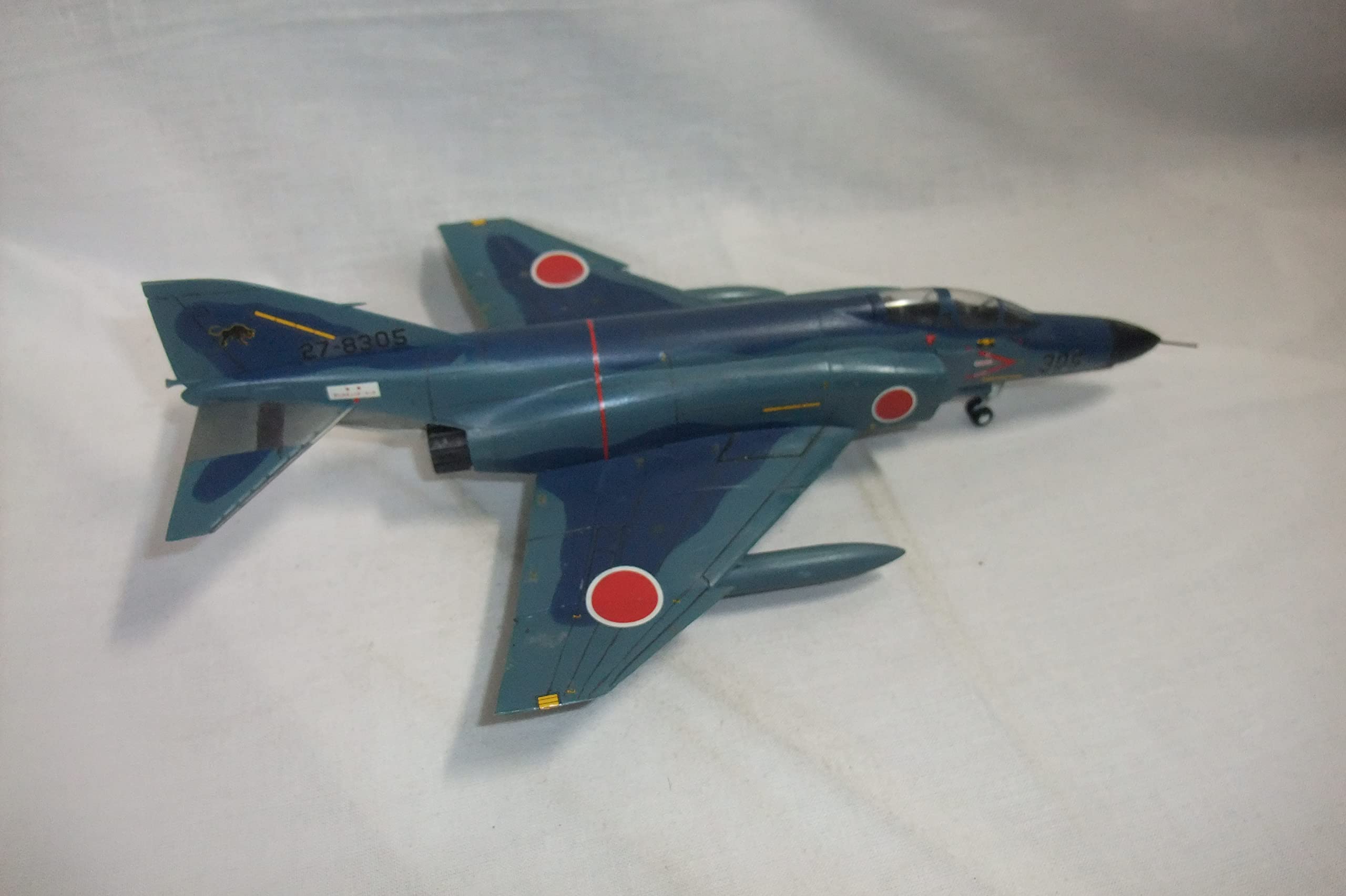 Amazon | 完成品 航空自衛隊F4EJ改ファントム戦闘機【洋上迷彩塗装
