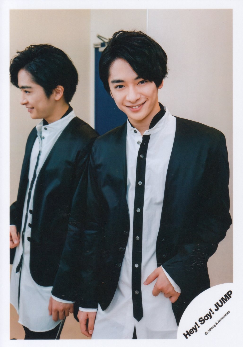 Amazon.co.jp: Hey! Say! JUMP 公式生写真（知念侑李）HC00106 : おもちゃ