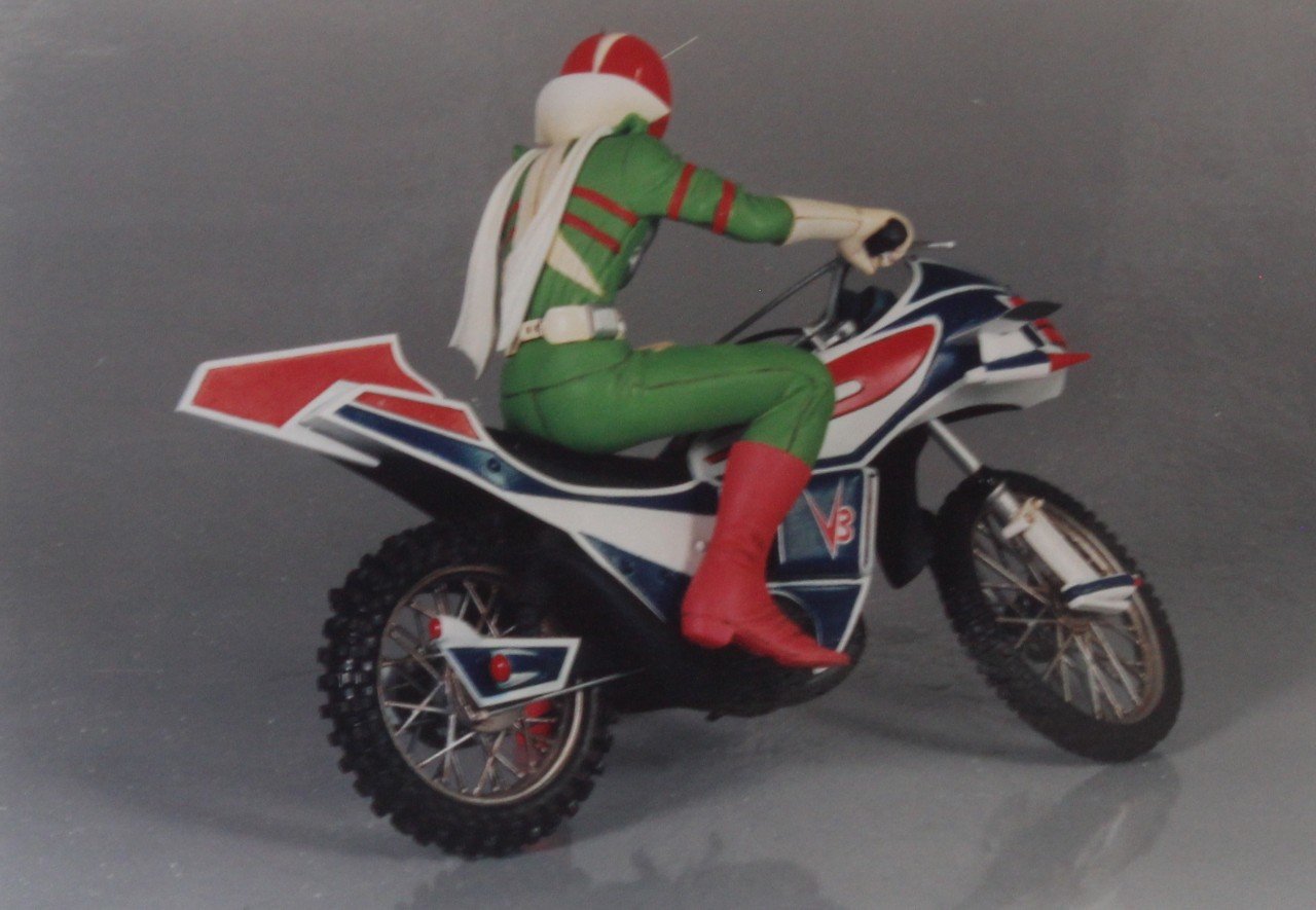 Amazon | コトブキヤ 1/12 仮面ライダーV3 & ハリケーン 未塗装