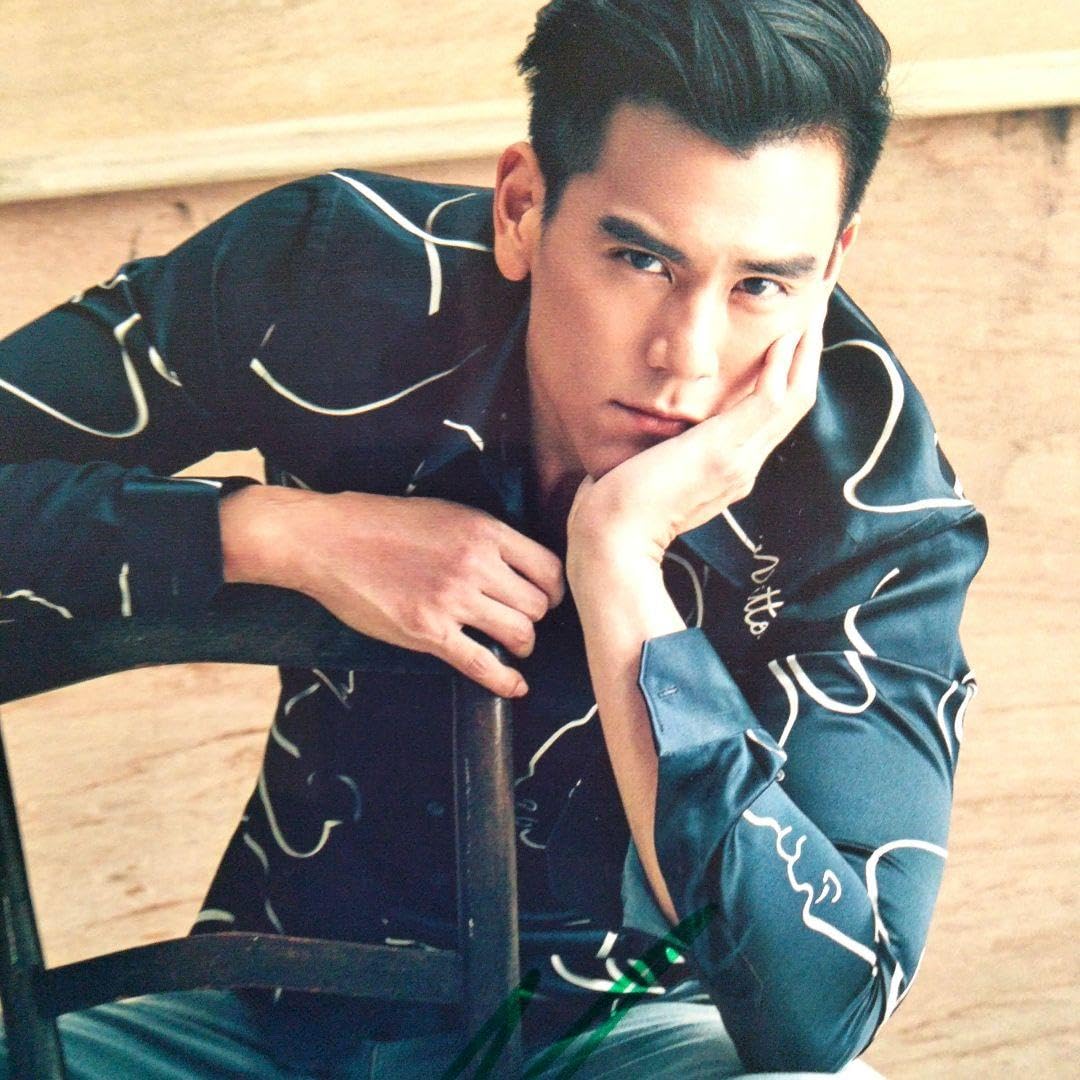 Amazon.co.jp: エディポン直筆サイン入り超大型写真…Eddie Peng…疾風