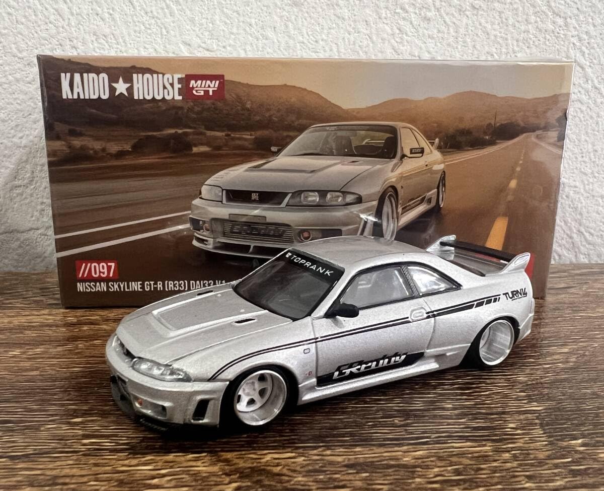 Amazon | MINI-GT 1/64 街道ハウス スカイライン GT-R R33 | ミニカー