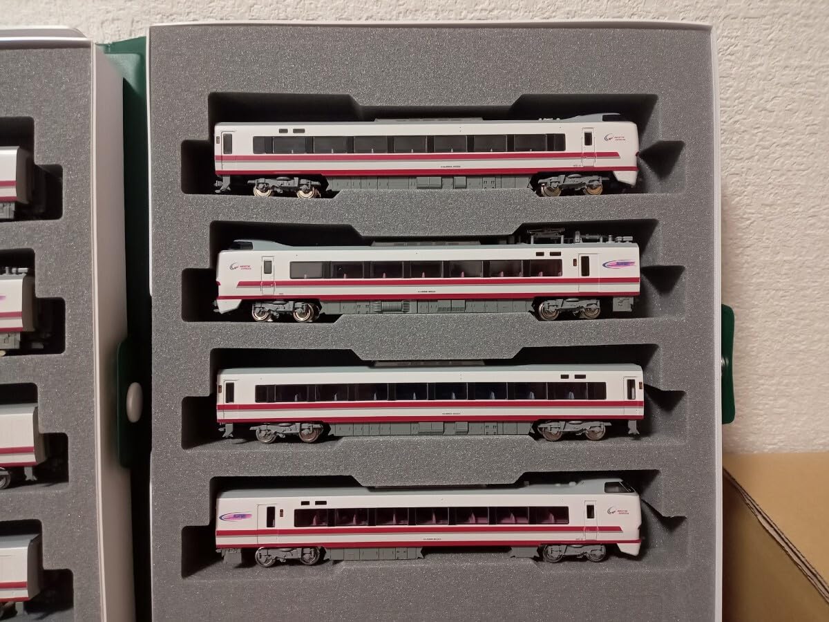 Amazon.co.jp: KATO 北越急行 683系 8000番台 スノーラビット はくたか