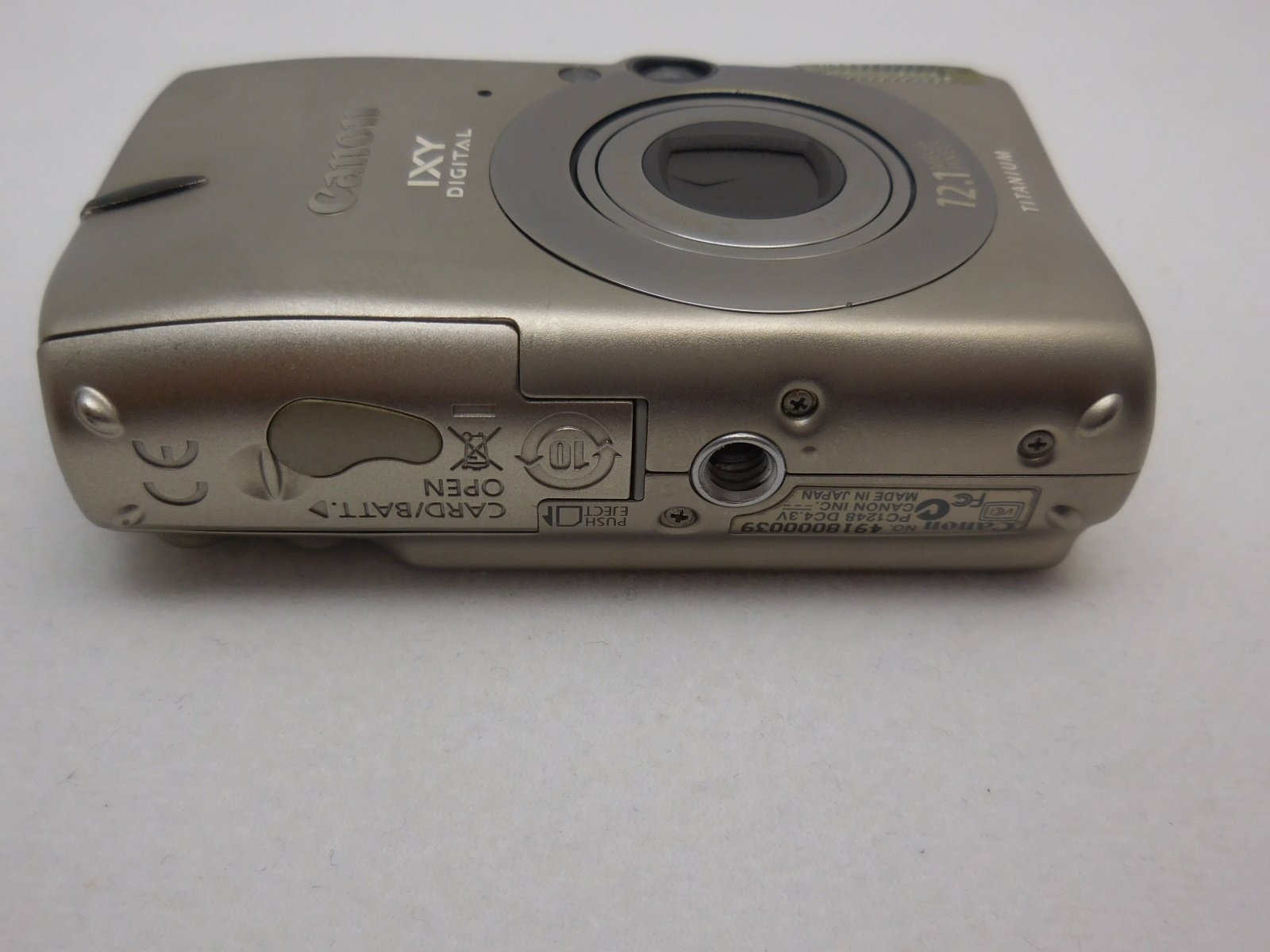 Amazon.co.jp: Canon Digital Camera IXY DIGITAL 2000IS IXYD2000IS