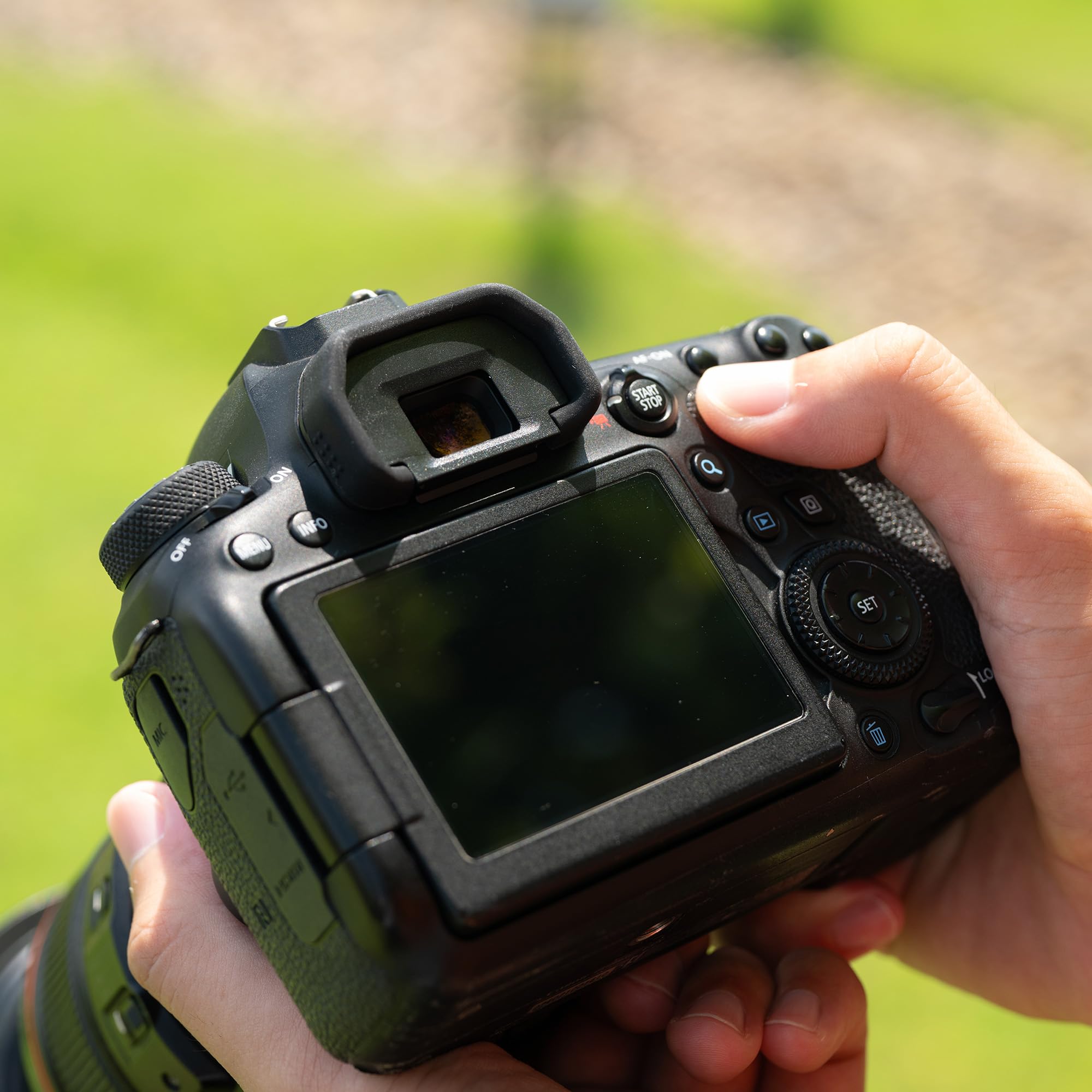 Amazon | JJC アイカップ 2個入 Canon EOS 6D Mark II 5DM2 80D 70D