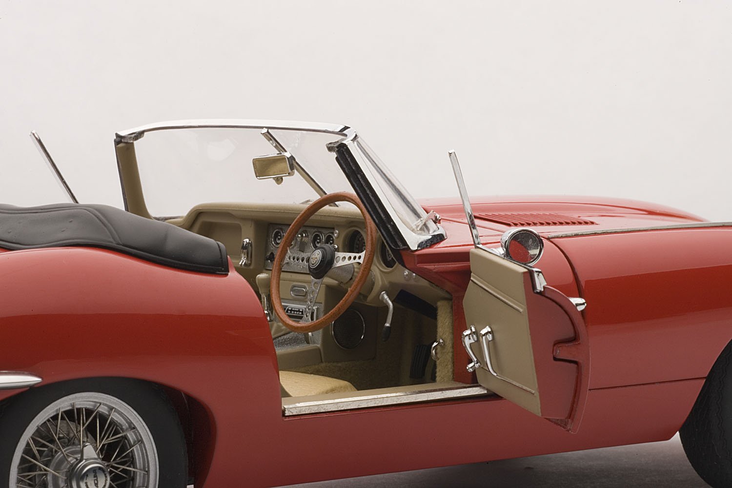 Amazon | AUTOart 1/18 ジャガー Eタイプ ロードスター シリーズI 3.8