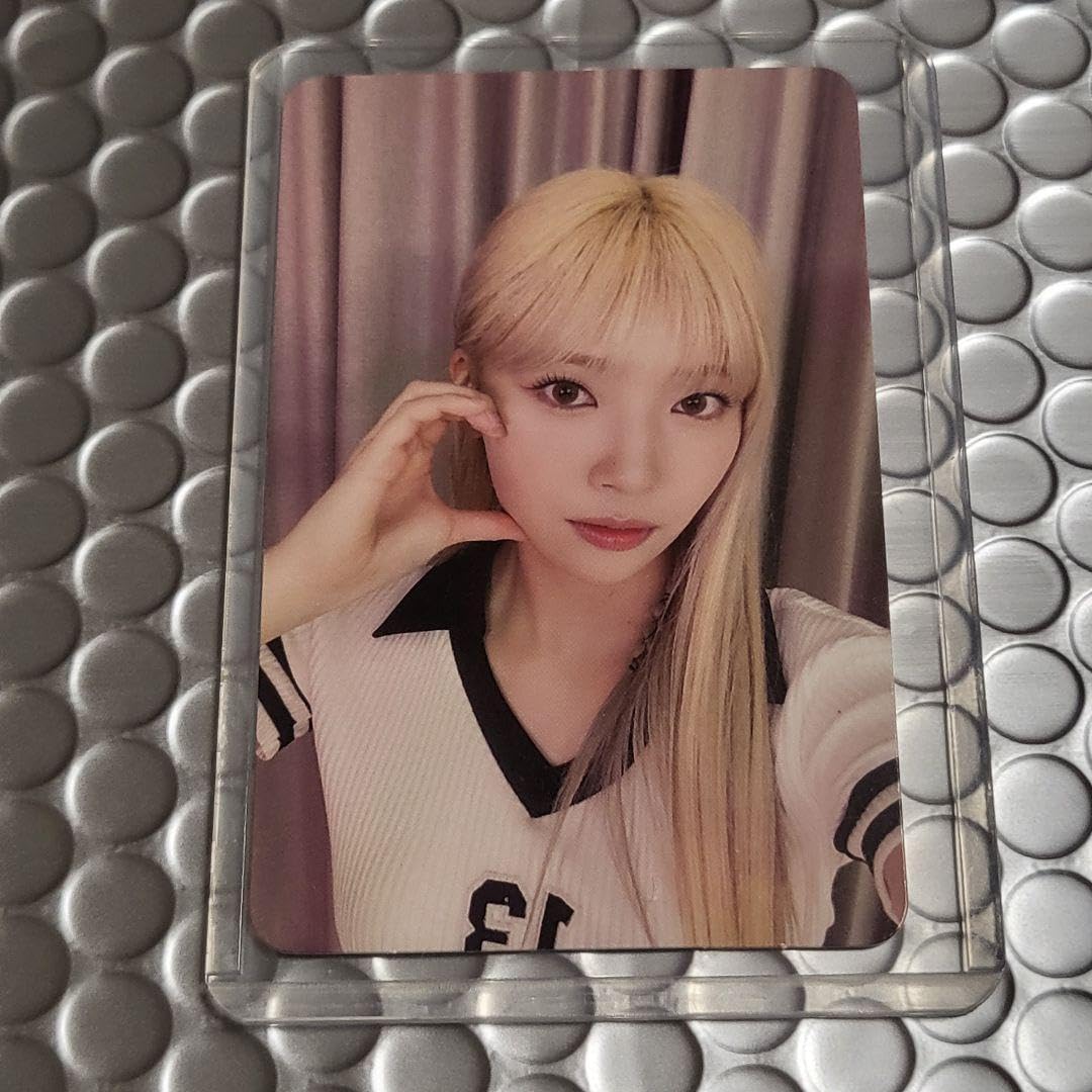 Amazon.co.jp: NiziU 韓国 サノク オール出席 トレカ 限定 マユカ