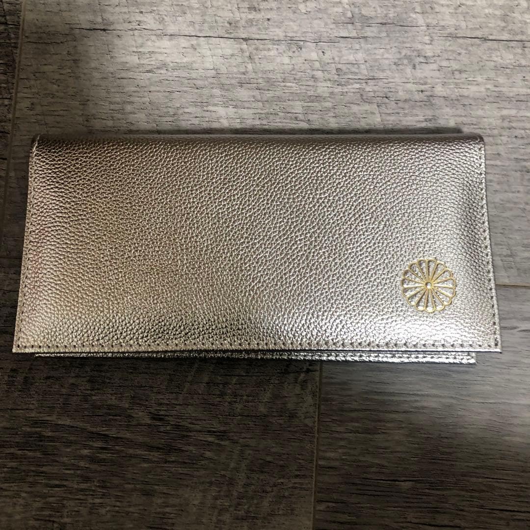 Amazon.co.jp: 皇居限定シルバー 長財布 : ファッション