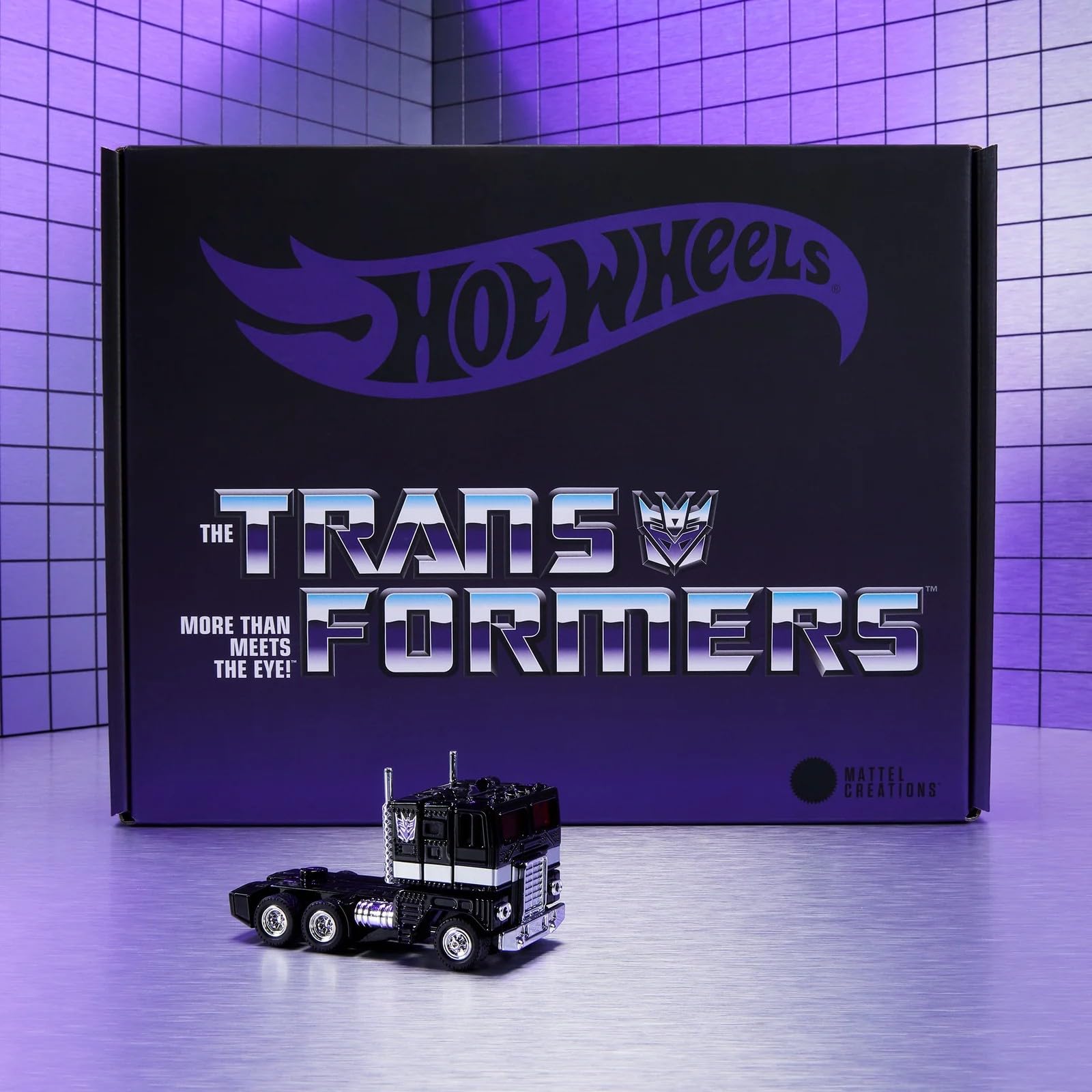 Amazon.com: Hot Wheels Transformers Nemesis Prime : Toys & Games