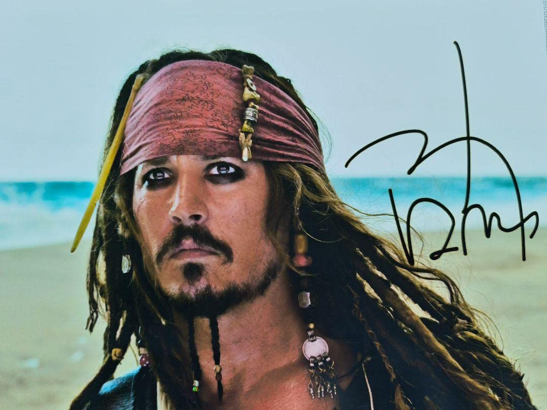 Amazon.co.jp: Johnny Depp ジョニーデップ 直筆サイン入り写真 証明書