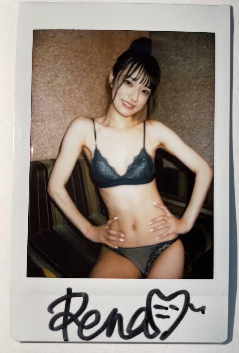 Amazon.co.jp: 宮下玲奈直筆サイン入りチェキ : おもちゃ