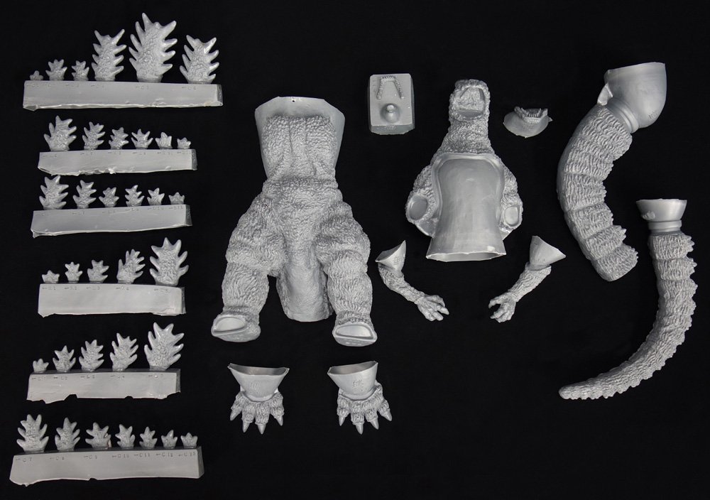 Amazon | 海洋堂 Sci-Fi MONSTER soft vinyl model kit collection