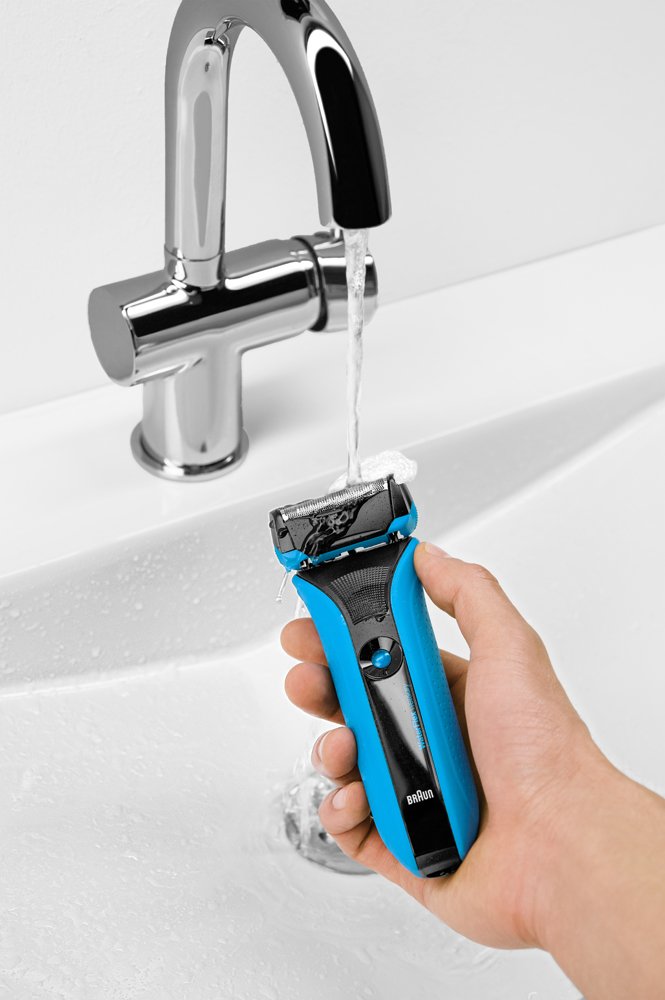 Amazon | ブラウン WaterFlex メンズシェーバー 3枚刃 お風呂剃り可
