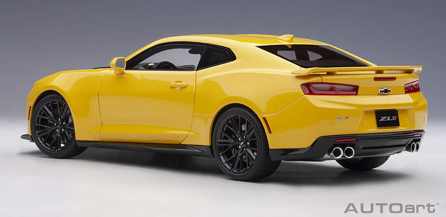 Amazon.co.jp: AUTOart 1/18 シボレー カマロ ZL1 2017 イエロー 完成
