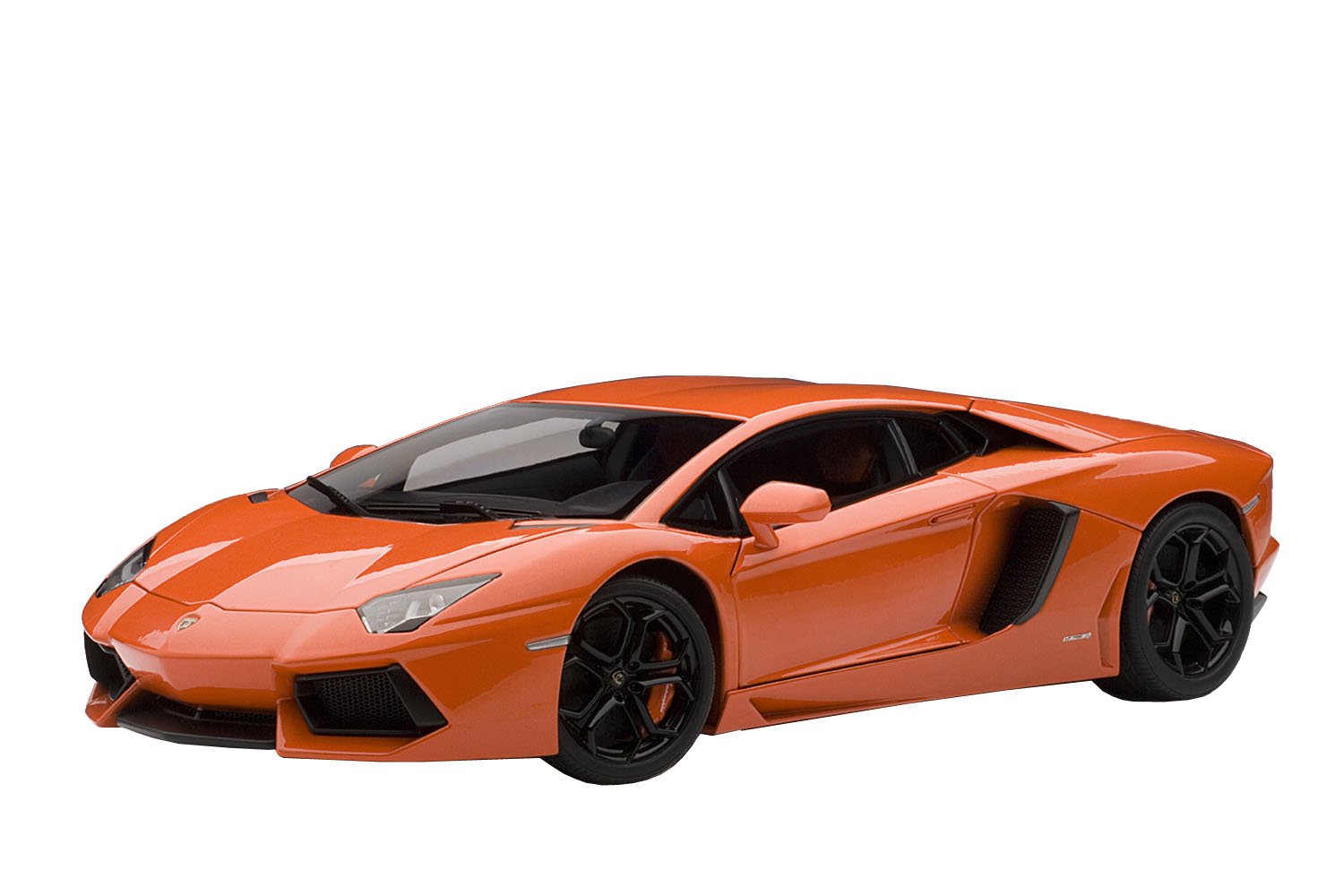 Amazon.co.jp: AUTOart 1/18 ランボルギーニ アヴェンタドール LP700-4