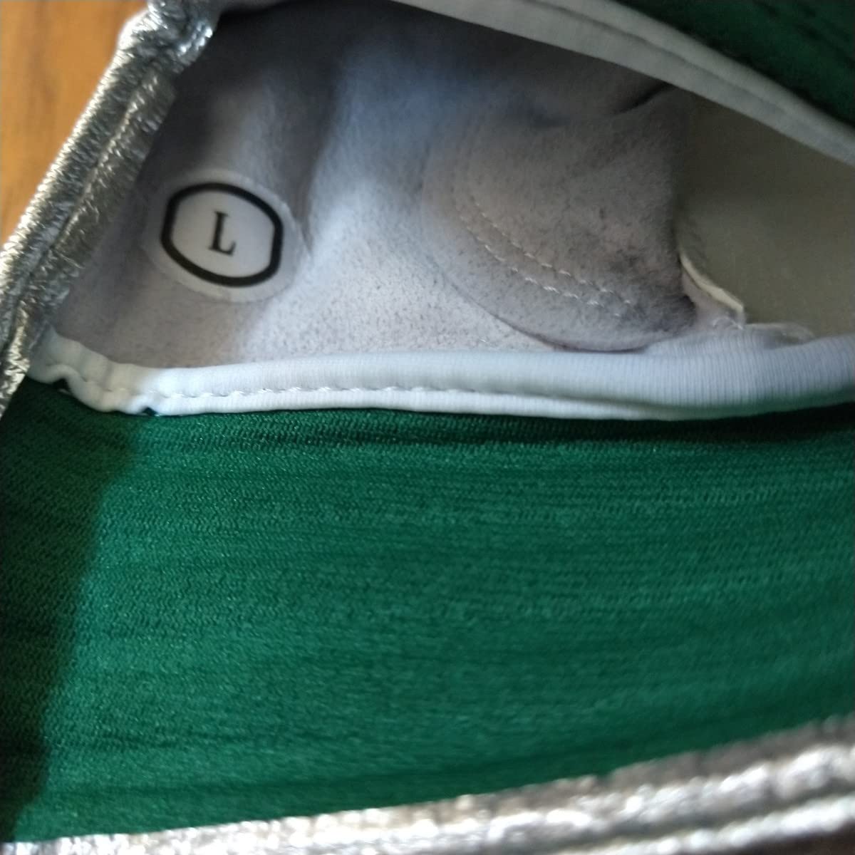 Amazon | 岡本和真 支給品 バッティンググローブ 巨人 読売