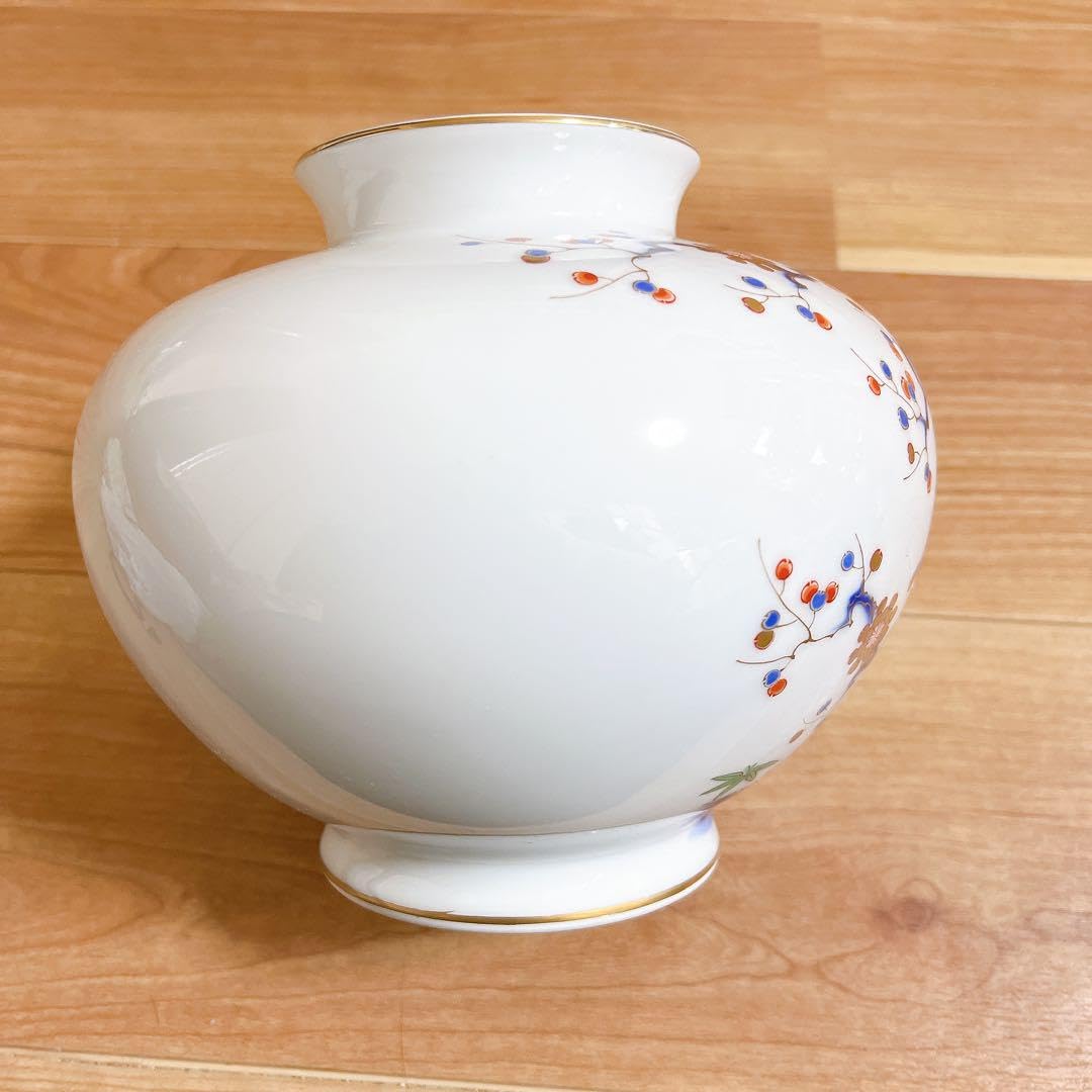 皇室御用達・深川製磁器のブドウ柄花器 26×22cm 皇室御用達・深川製