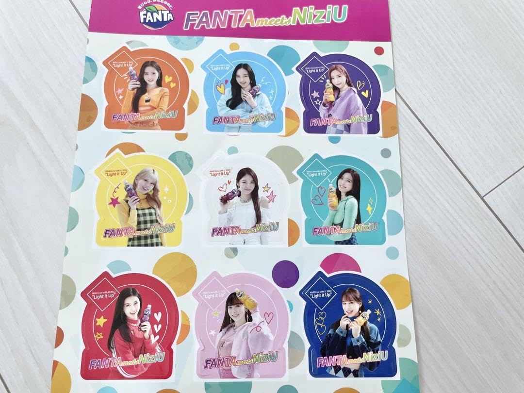 Amazon.co.jp: NiziU NIZOO うちわケース うちわカバー アヤカ マユカ