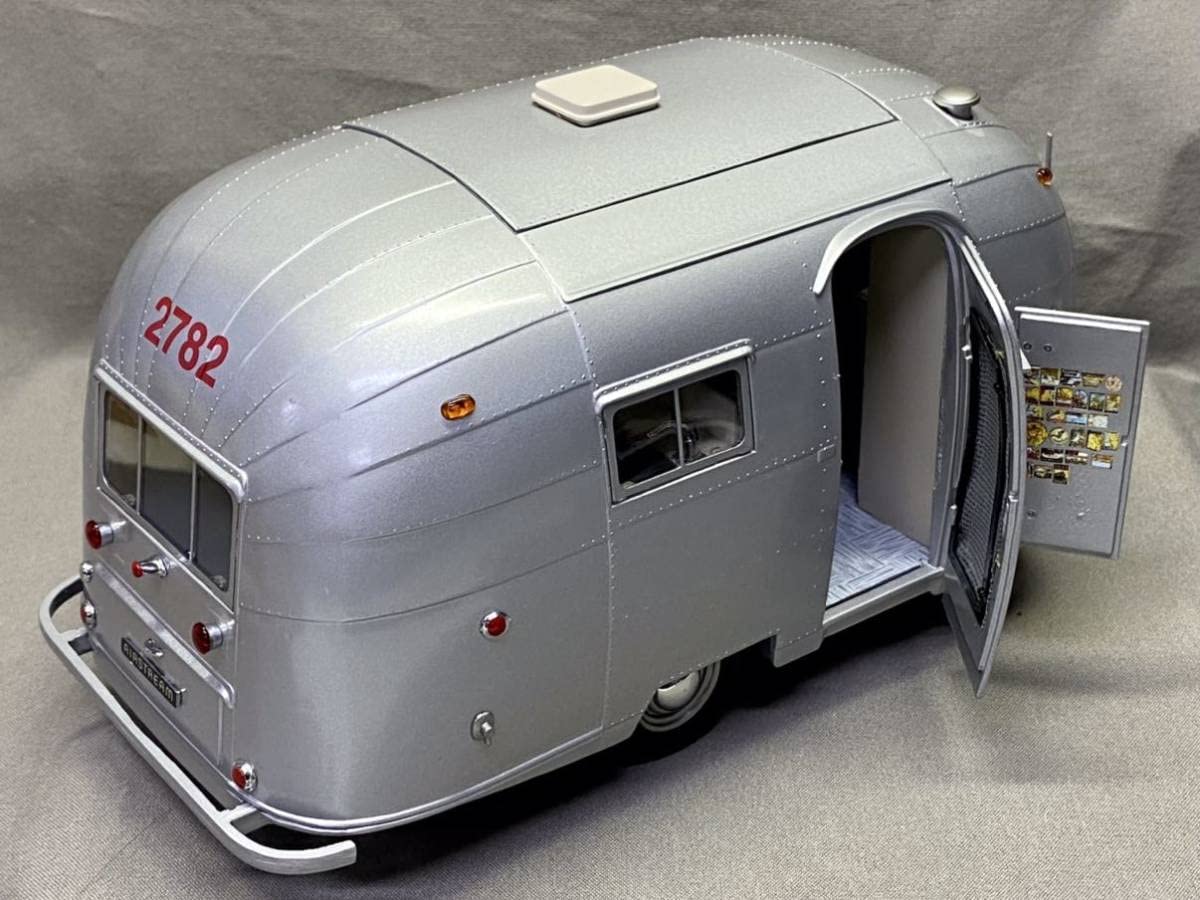 Amazon | エアストリーム(Airstream)トレーラー キャンピングカー 1/18