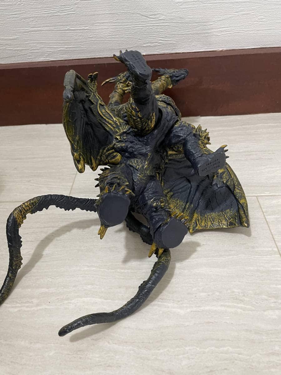 Amazon.co.jp: ムービーモンスターシリーズ カイザーギドラ 2004