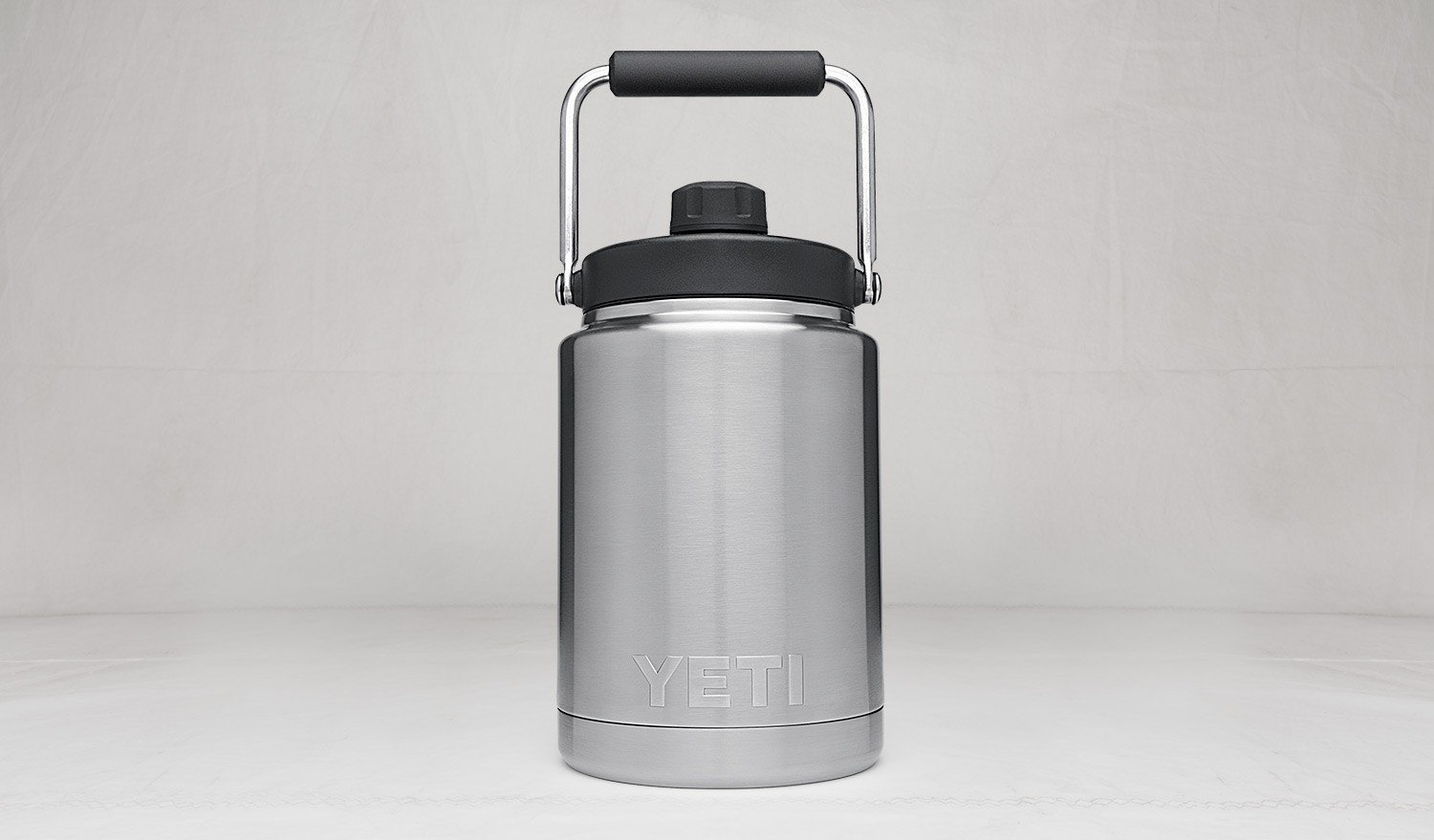 Amazon.co.jp: YETI ステンレス鋼 Rambler ランブラー ハーフガロン 1