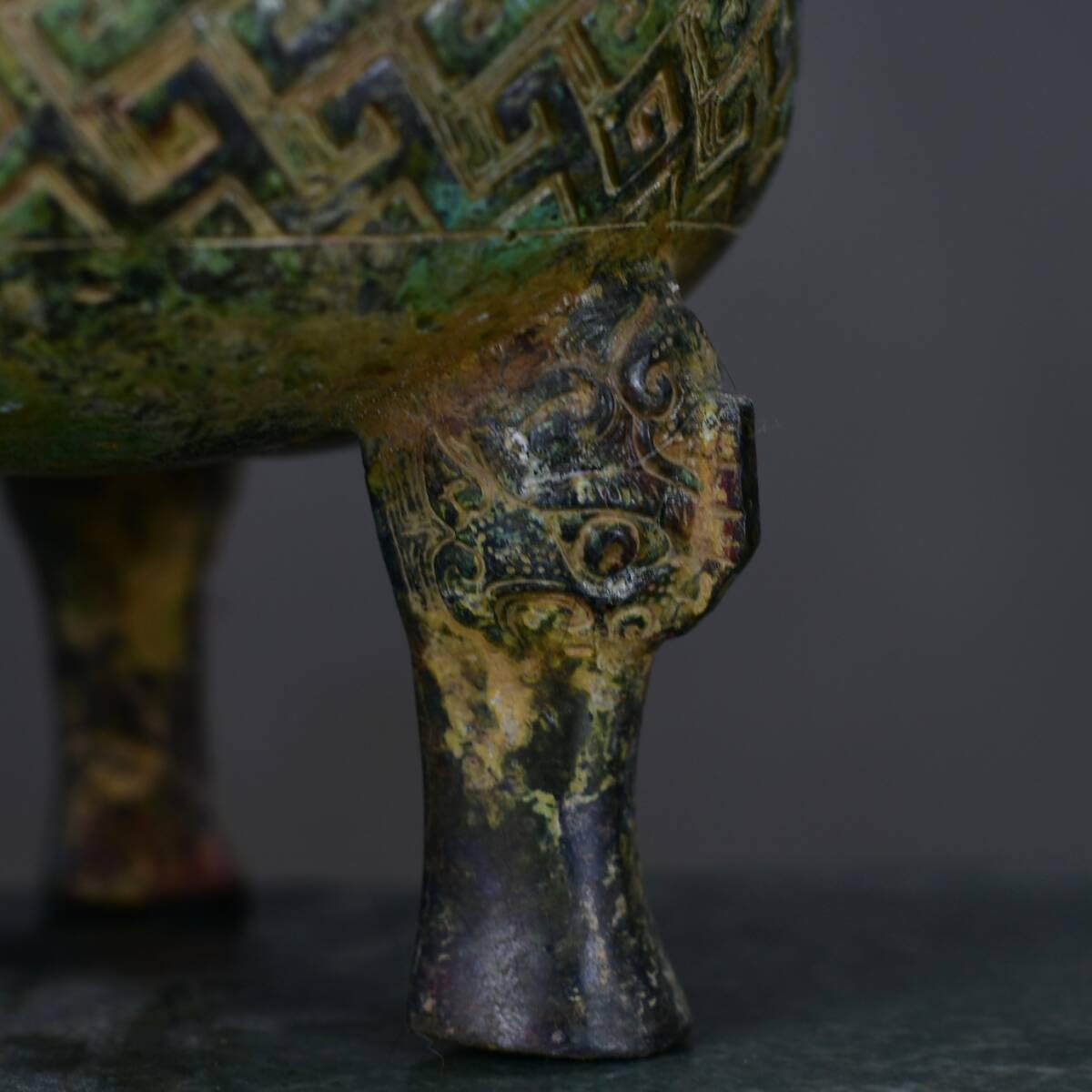 Amazon.co.jp: 蔵出古美術 中国古玩 戰國時期 古銅製 青銅器 銘文三足