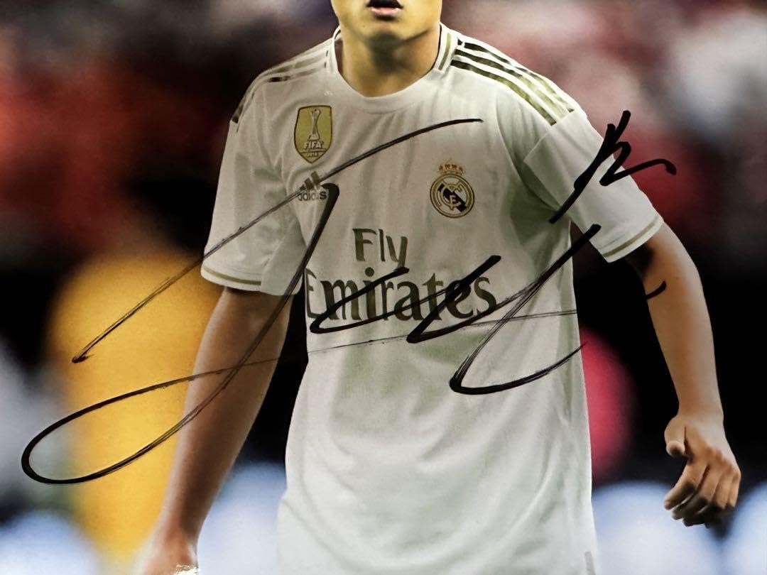 Amazon.co.jp: サッカー 久保建英 直筆サインフォト レアル時代 写真