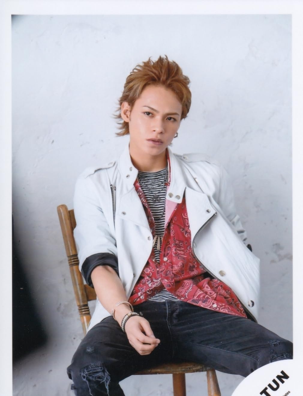 Amazon.co.jp: KAT-TUN 公式生写真 （上田竜也）KA00358 : おもちゃ