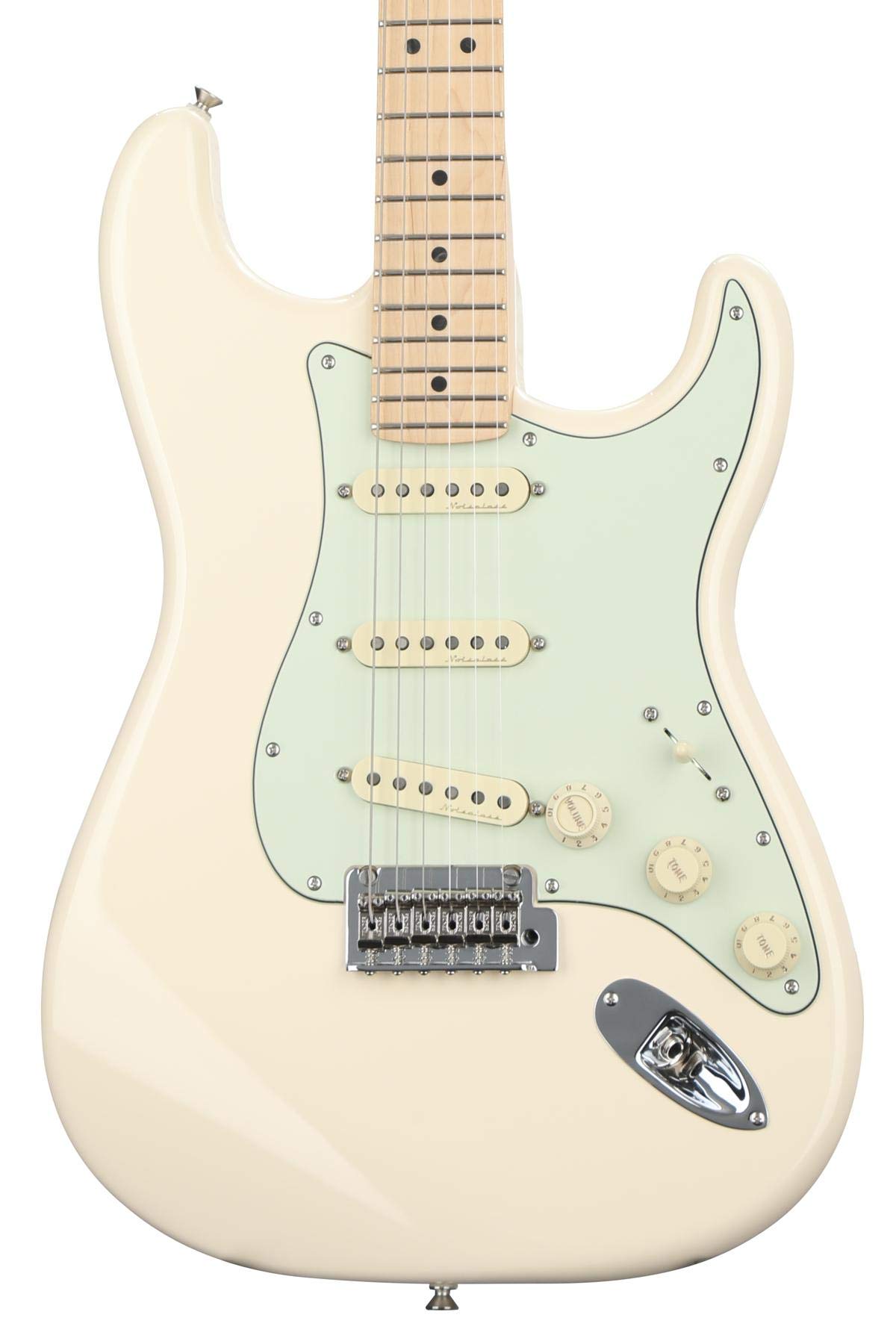 Amazon | Fender エレキギター Deluxe Roadhouse Stratocaster®, Maple