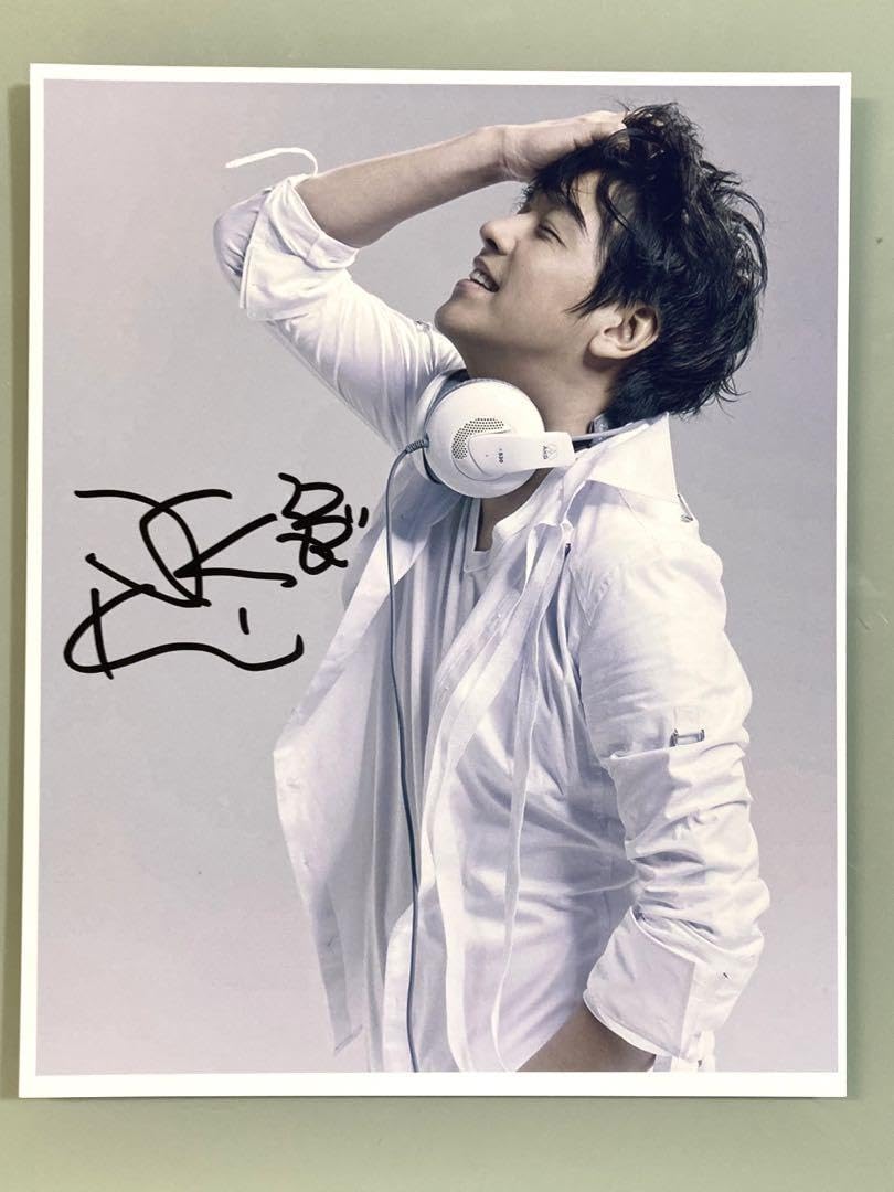 Amazon.co.jp: リュ シウォン直筆サイン入り超大型写真… Ryu Siwon