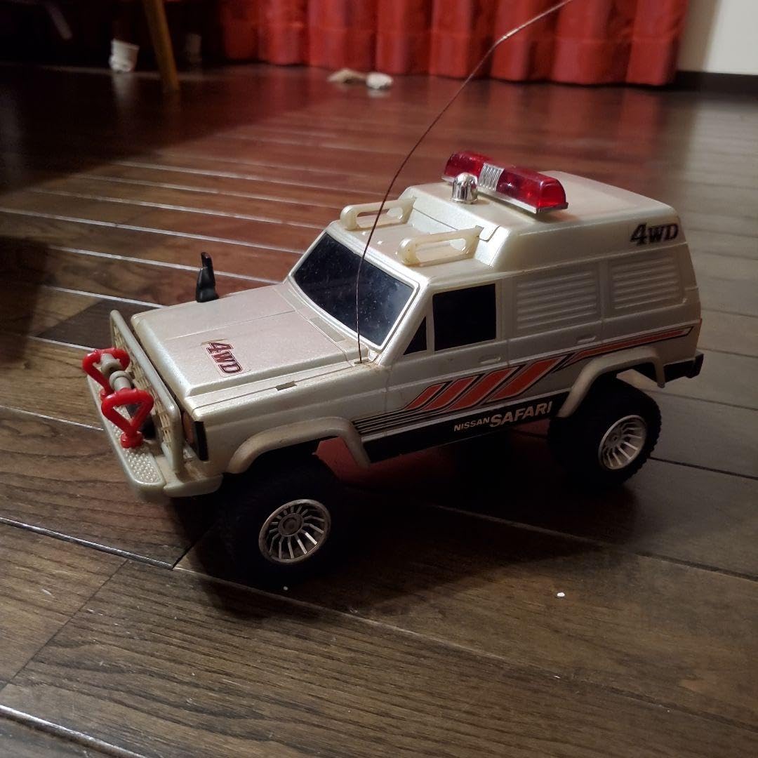 Amazon.co.jp: モノ ヨネザワ ラジコン 西部警察 1 16 サファリ 4WD