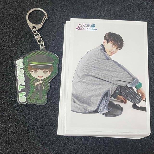Amazon.co.jp: 超特急 タクヤ 生写真 草川拓弥 アクリルキーホルダー