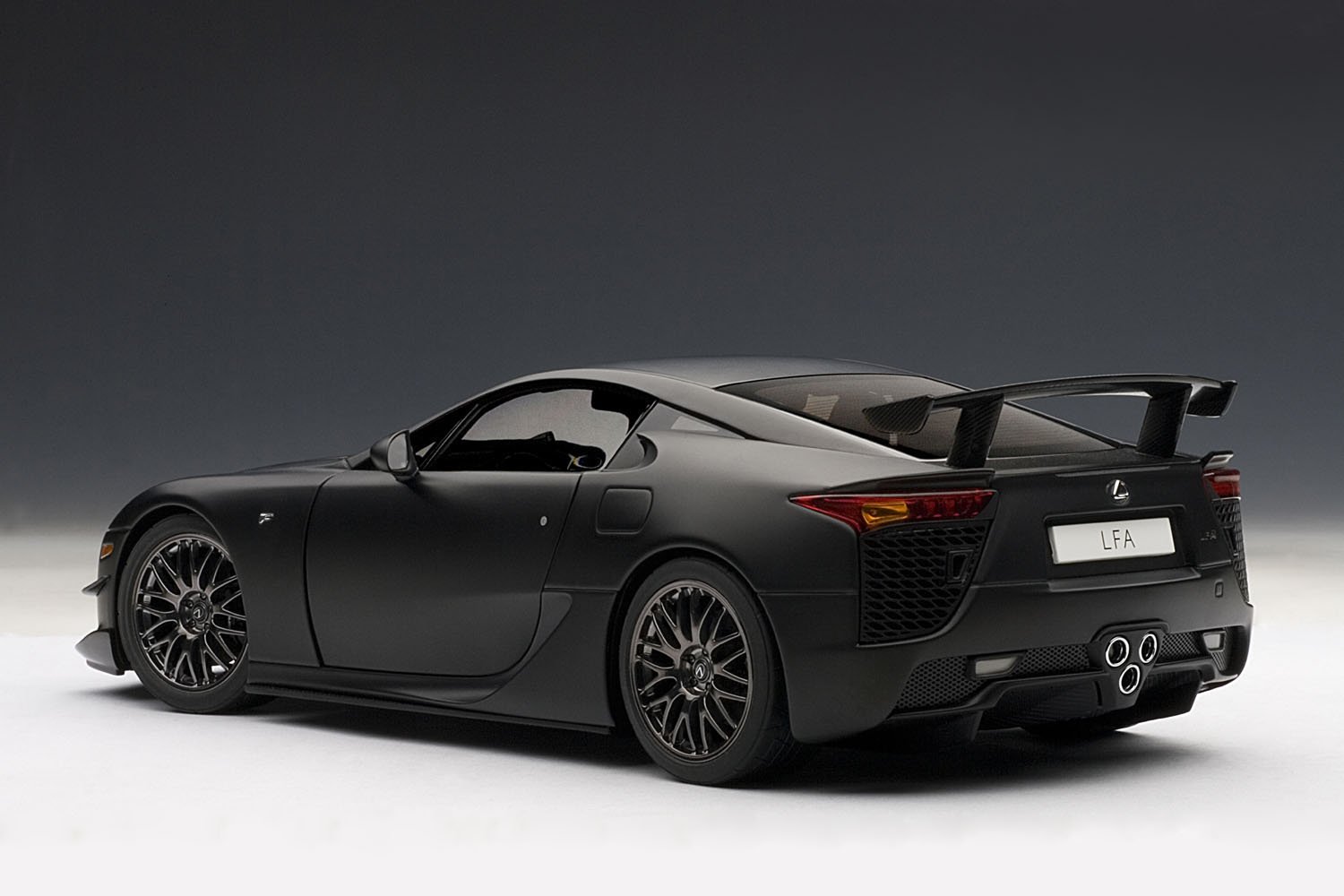 Amazon.co.jp: AUTOart 1/18 レクサス LFA ニュルブルクリンク
