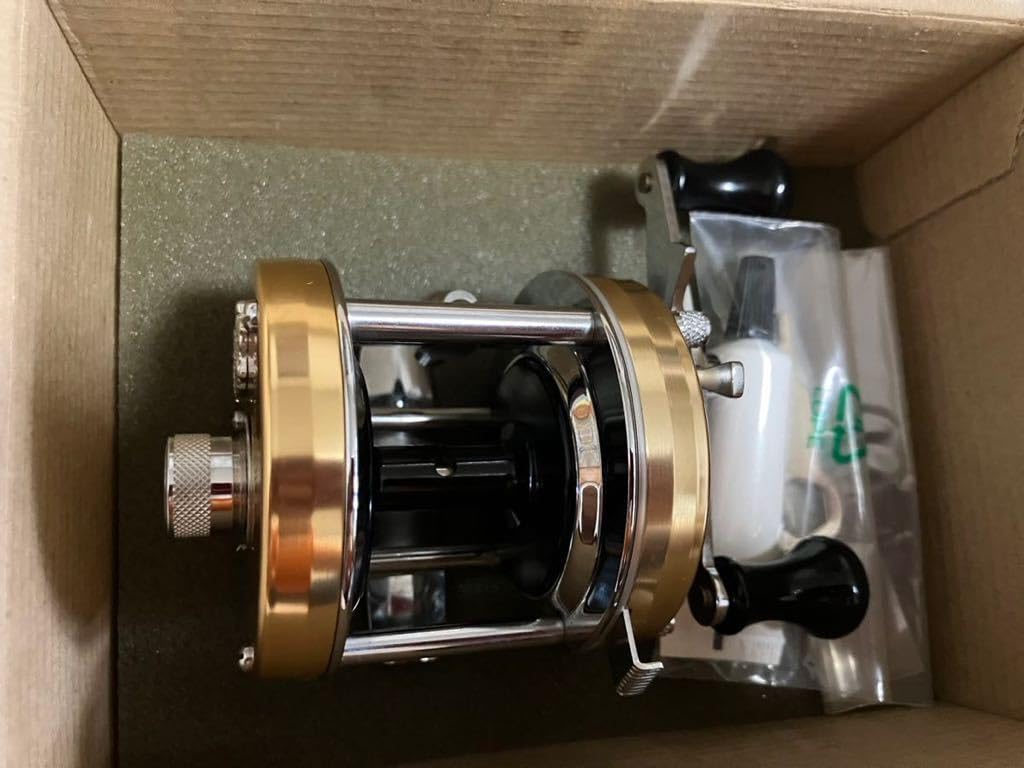 Amazon.co.jp: Custom Ambassadeur カスタム アンバサダー ABU 5500 金