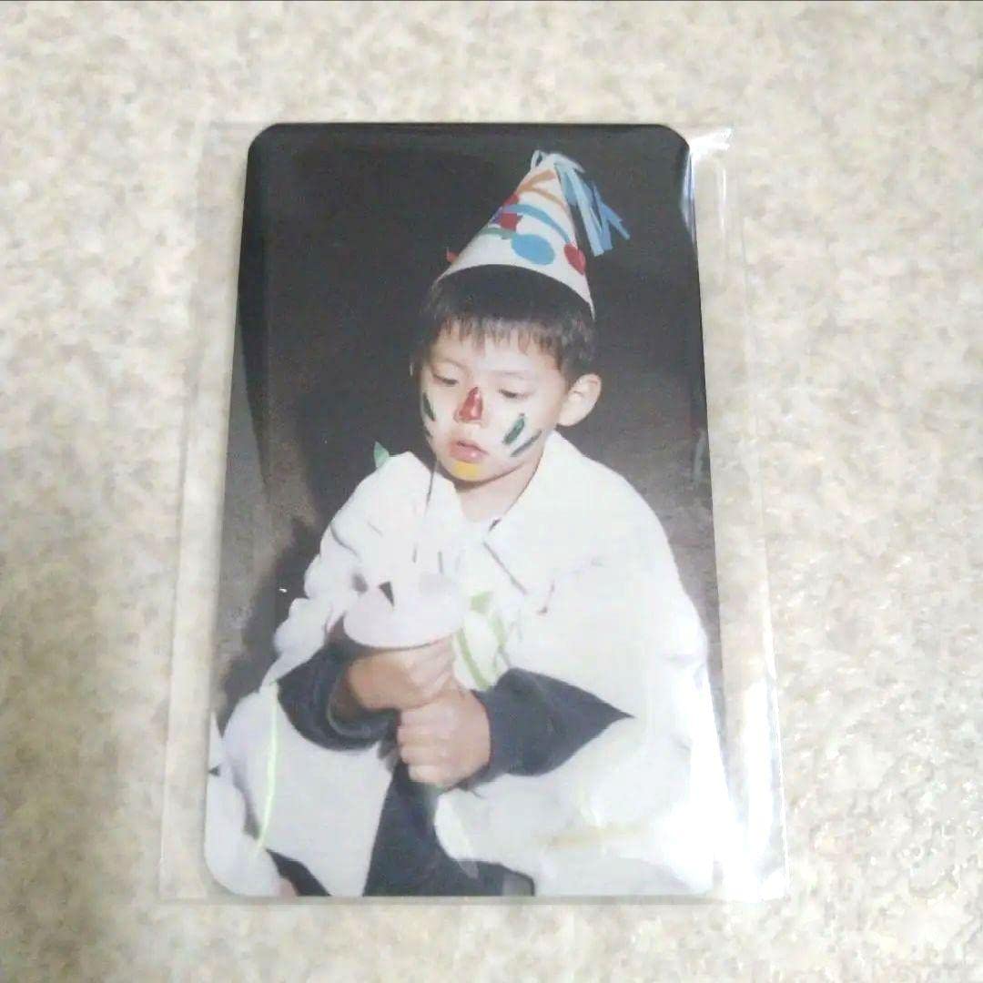 Amazon.co.jp: BTOB ミニョク 幼少期 トレカ Hourmoment : おもちゃ