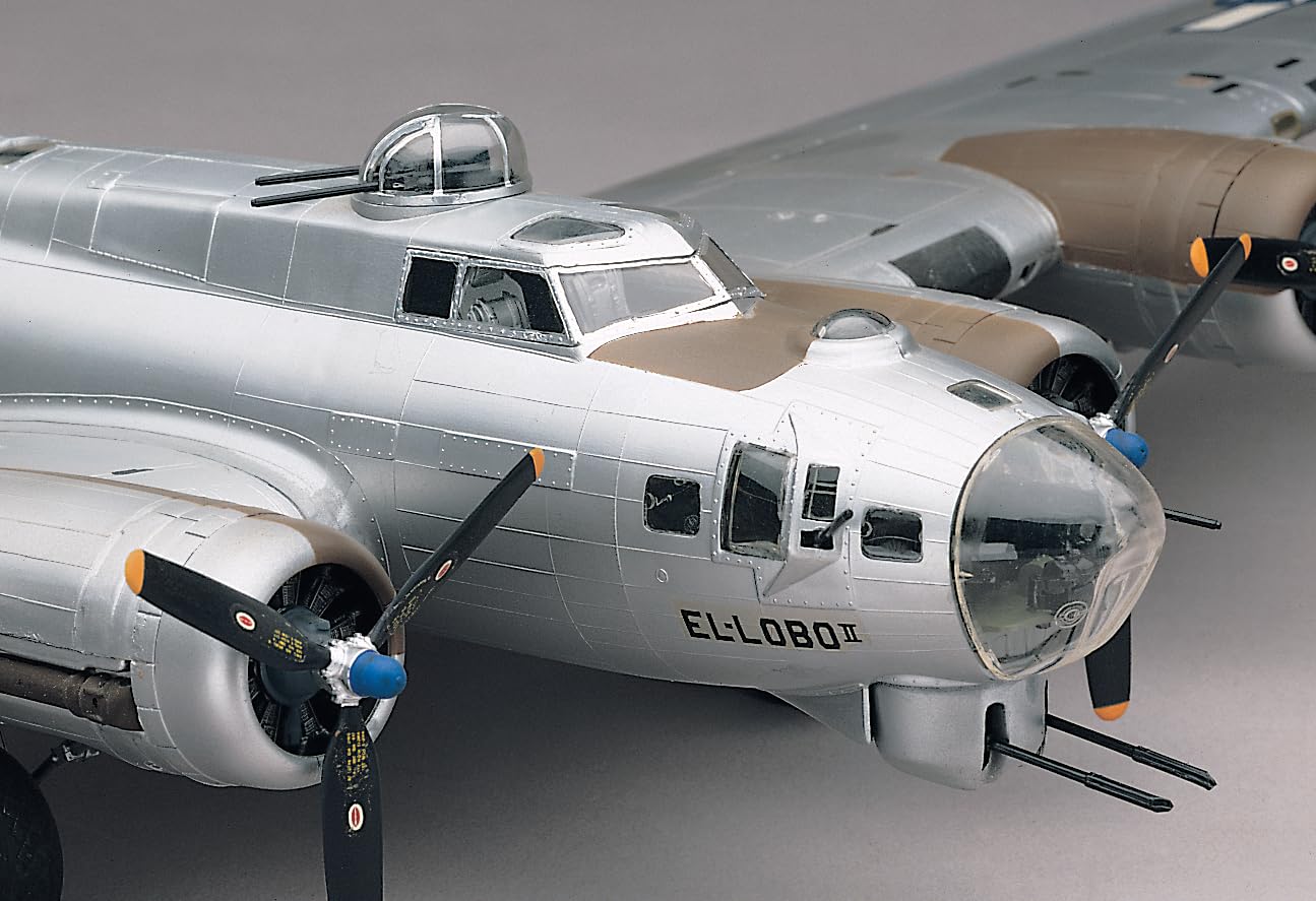 Amazon | アメリカレベル 1/48 B-17G フライングフォートレス